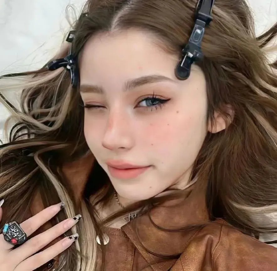 我叫夏闪闪&女主的名字叫夏闪闪